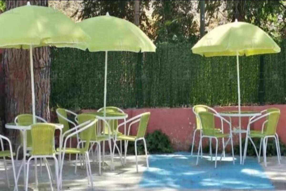 מדריד Hostal Aravaca Garden מראה חיצוני תמונה